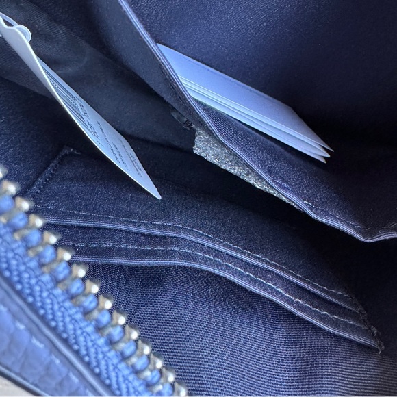 Disney X Coach Mini Camera Bag With Cinderella c3406 - Picture 4 of 9